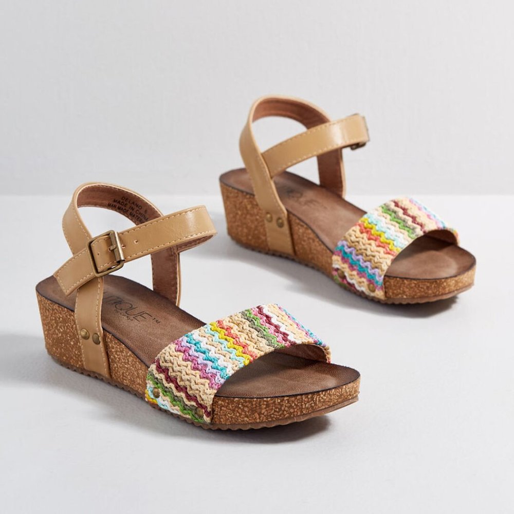 Delano Wedge Sandal, Boutique by Corkys Size 9 NIB